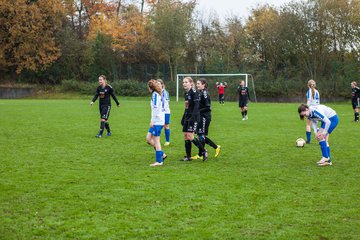 Bild 13 - Frauen SV Henstedt Ulzburg II - TSV Russee : Ergebnis: 5:0